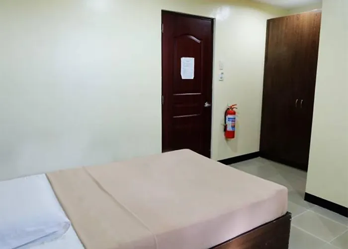 Отель Cleverlearn Residences