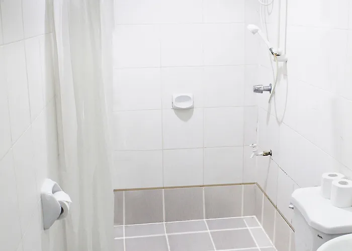 Cleverlearn Residences Отель Мактан
