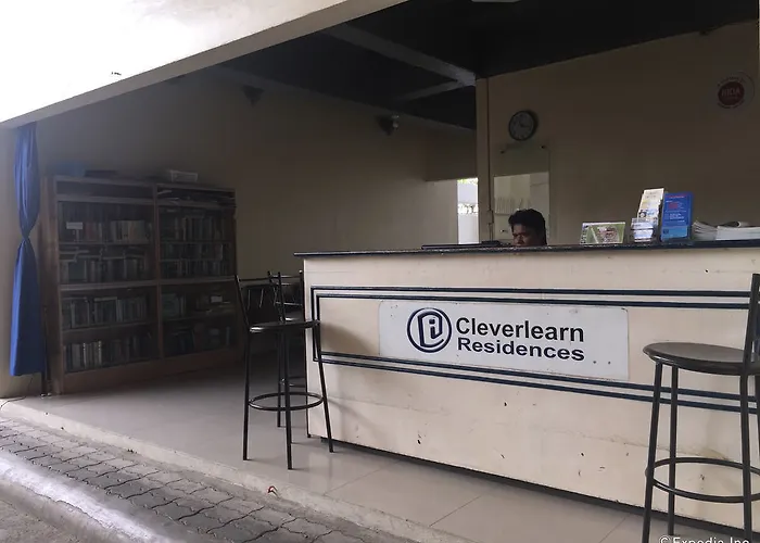 Отель Cleverlearn Residences Мактан