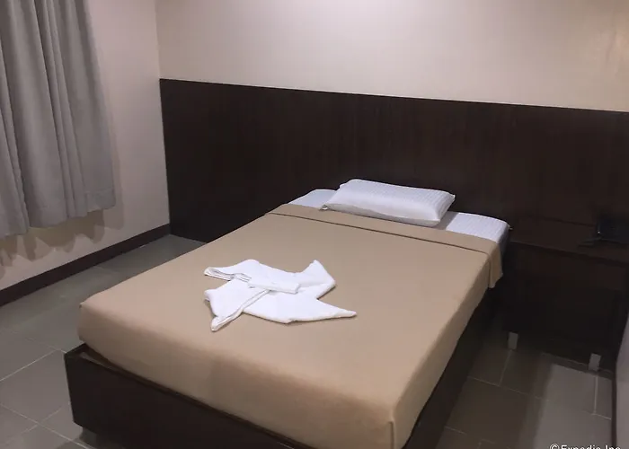 Отель Cleverlearn Residences